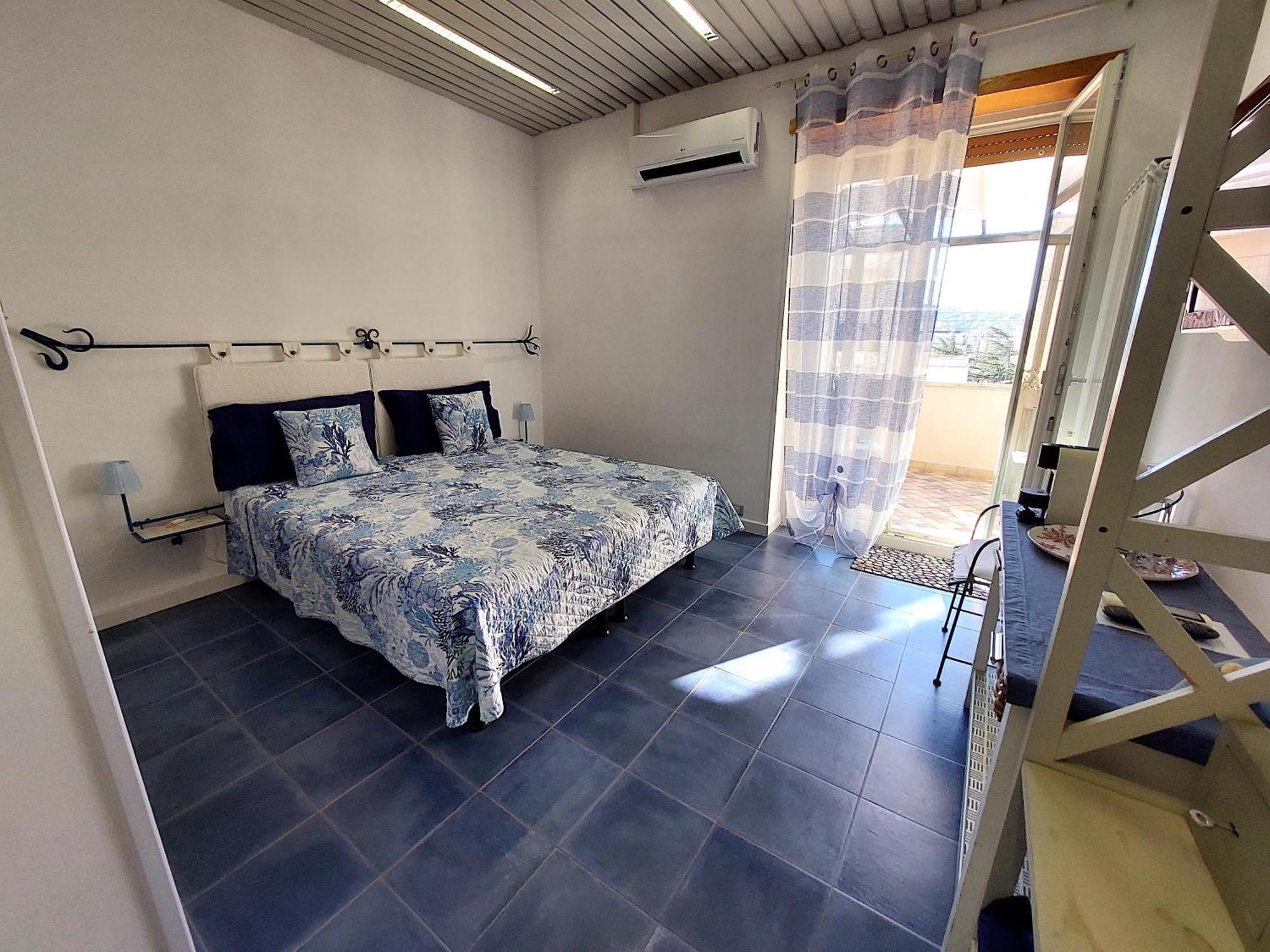 Nughe 'E' Oro Guesthouse Nuoro  Exterior photo